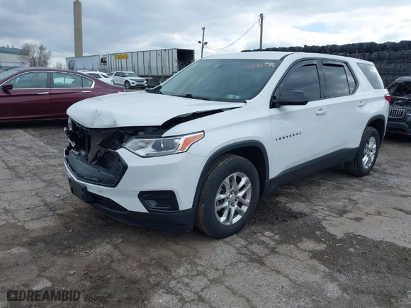 2019 Chevrolet Traverse LS with VIN 1GNERFKW8KJ242877, listed as a IAAI auction lot 41891570 with 67,982 mi miles. Bid and sale history available at carsss.com. Image 2.