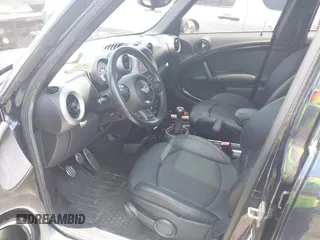 2012 MINI Countryman S с VIN WMWZC3C54CWM27414, выставлен на аукционе IAAI как лот 42581415 с пробегом 126 536 миль миль и . История ставок и продаж доступна на DreamBid. Изображение 5.