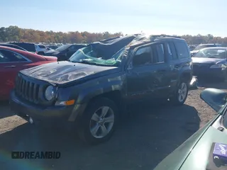 2016 Jeep Patriot High Altitude z VIN 1C4NJRFB9GD697039, wystawiony jako IAAI lot #40675896 z przebiegiem 69 545 mil mil oraz . Historia ofert i sprzedaży dostępna na DreamBid. Obrazek 2.