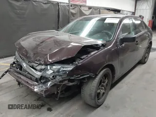 2011 Ford Fusion SE with VIN 3FAHP0HA3BR345933, listed as a IAAI auction lot 42008980 with 147,076 mi miles. Bid and sale history available at carsss.com. Image 2.