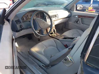 2001 Mercedes-Benz SL-Class with VIN WDBFA68F81F197287, listed as a IAAI auction lot 41442362 with 127,628 mi miles. Bid and sale history available at carsss.com. Image 8.