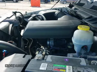 2021 Ram 1500 Tradesman z VIN 1C6RR6FG7MS524946, wystawiony jako IAAI lot #43517143 z przebiegiem 143 902 mil mil oraz . Historia ofert i sprzedaży dostępna na DreamBid. Obrazek 19.