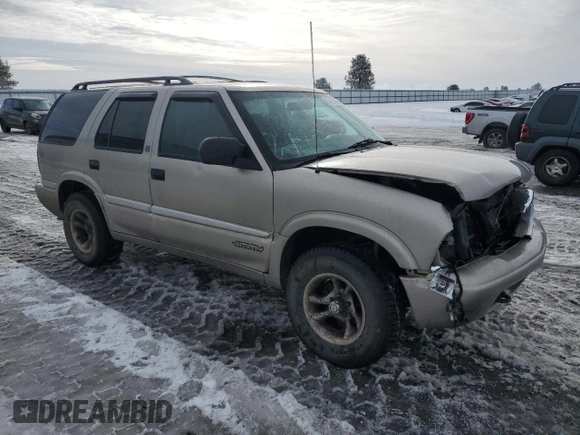 2001 GMC Jimmy SLE with VIN 1GKDT13W512196056, listed as a Copart auction lot 46338225 with 205,918 mi miles and Salvage Title. Bid and sale history available at carsss.com. Image 4.