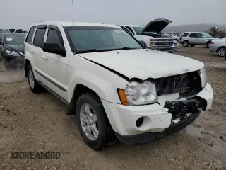 2007 Jeep Grand Cherokee Laredo z VIN 1J8HR48P17C616924, wystawiony jako Copart lot #43390805 z przebiegiem 180 141 mil mil oraz Szkoda całkowita • Salvage title. Historia ofert i sprzedaży dostępna na DreamBid. Obrazek 4.