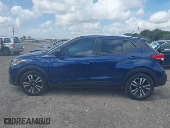 2020 Nissan Kicks SV with VIN 3N1CP5CV2LL490321, listed as a IAAI auction lot 41954807 with 105,568 mi miles. Bid and sale history available at carsss.com. Image 14.
