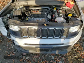 2021 Jeep Renegade Upland z VIN ZACNJDAB1MPN21350, wystawiony jako Copart lot #81056694 z przebiegiem 10 355 mil mil oraz Szkoda całkowita • Salvage title. Historia ofert i sprzedaży dostępna na DreamBid. Obrazek 12.