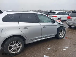 2016 Volvo XC60 T5 Drive-E Premier with VIN YV440MDK0G2826671, listed as a IAAI auction lot 41466201 with 81,659 mi miles. Bid and sale history available at carsss.com. Image 14.