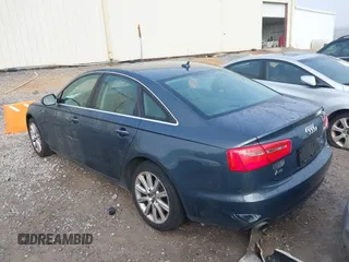 2014 Audi A6 Premium Plus z VIN WAUFGAFC1EN005003, wystawiony jako IAAI lot #41852397 z przebiegiem Nie podano mil oraz . Historia ofert i sprzedaży dostępna na DreamBid. Obrazek 3.