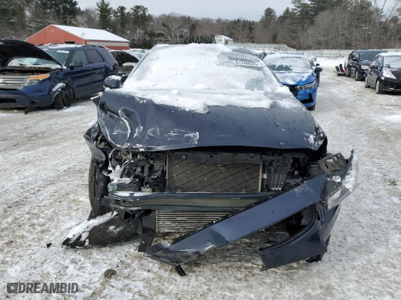 2017 Volvo V60 Premier with VIN YV140MEK7H1368100, listed as a Copart auction lot 41740035 with 62,146 mi miles and Salvage Title. Bid and sale history available at carsss.com. Image 5.