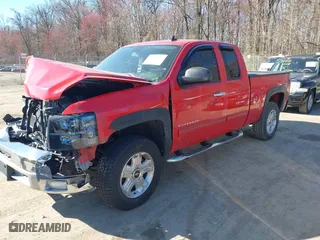 2013 Chevrolet Silverado 1500 LT with VIN 1GCRKSE71DZ342643, listed as a IAAI auction lot 41890645 with 145,421 mi miles. Bid and sale history available at carsss.com. Image 18.