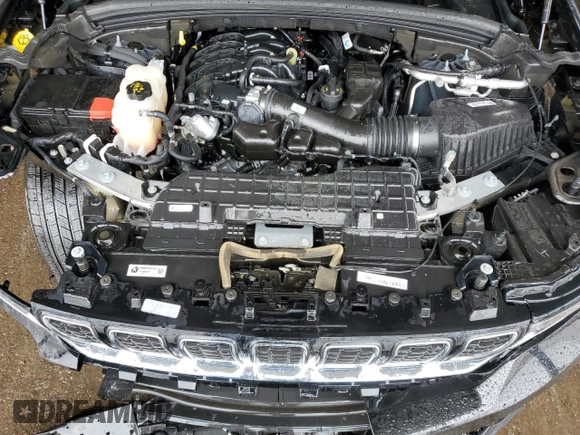 2024 Jeep Grand Cherokee Limited with VIN 1C4RJHBG4RC696595, listed as a Copart auction lot 53904275 with 32,636 mi miles and Salvage title. Bid and sale history available at DreamBid. Image 12.