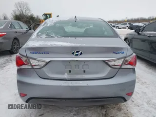 2014 Hyundai Sonata Hybrid Limited with VIN KMHEC4A4XEA117023, listed as a IAAI auction lot 41299461 with 154,822 mi miles. Bid and sale history available at carsss.com. Image 16.