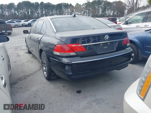 2006 BMW 7 Series 750Li with VIN WBAHN83576DT26418, listed as a IAAI auction lot 41555297 with 124,801 mi miles. Bid and sale history available at carsss.com. Image 3.
