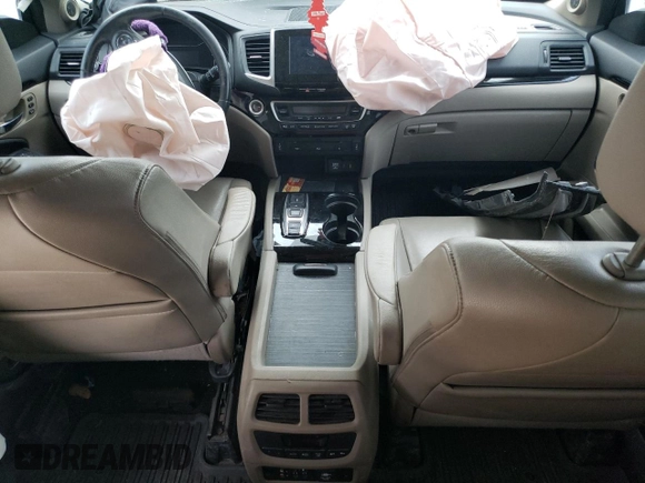 2017 Honda Pilot Touring with VIN 5FNYF5H95HB015365, listed as a Copart auction lot 52371205 with 153,141 mi miles and Salvage title. Bid and sale history available at DreamBid. Image 8.