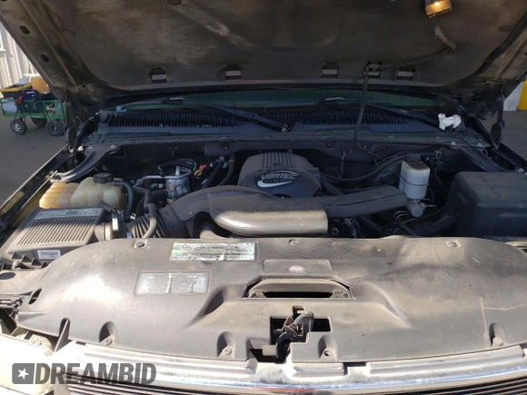 2002 Chevrolet Tahoe LS z VIN 1GNEC13V32J215385, wystawiony jako Copart lot #56666035 z przebiegiem 227 553 mil mil oraz Szkoda całkowita • Salvage title. Historia ofert i sprzedaży dostępna na DreamBid. Obrazek 12.