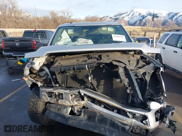 2018 Ford F-150 XL with VIN 1FTEW1EP2JKF28967, listed as a IAAI auction lot 41242743 with 54,171 mi miles. Bid and sale history available at carsss.com. Image 12.