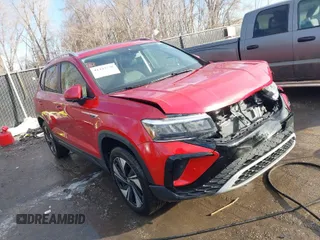 2024 Volkswagen Taos SE z VIN 3VVVX7B29RM025225, wystawiony jako IAAI lot #41443730 z przebiegiem 9 386 mil mil oraz . Historia ofert i sprzedaży dostępna na DreamBid. Obrazek 1.
