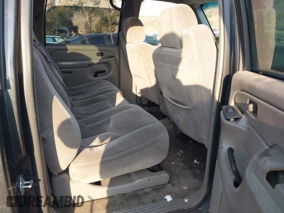 2004 Chevrolet Suburban LT with VIN 3GNEC16T24G317159, listed as a IAAI auction lot 41454418 with 201,016 mi miles and . Bid and sale history available at DreamBid. Image 8.