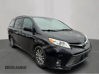 2020 Toyota Sienna XLE Auto Access Seat с VIN 5TDYZ3DCXLS048685, выставлен на аукционе Copart как лот 58631155 с пробегом 217 712 миль миль и Чистый • Clean title. История ставок и продаж доступна на DreamBid. Изображение 1.
