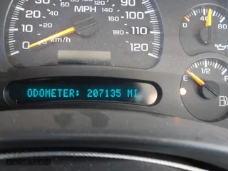 2003 Chevrolet Tahoe LS with VIN 1GNEC13Z43R282194, listed as a IAAI auction lot 41363024 with 207,135 mi miles. Bid and sale history available at carsss.com. Image 7.