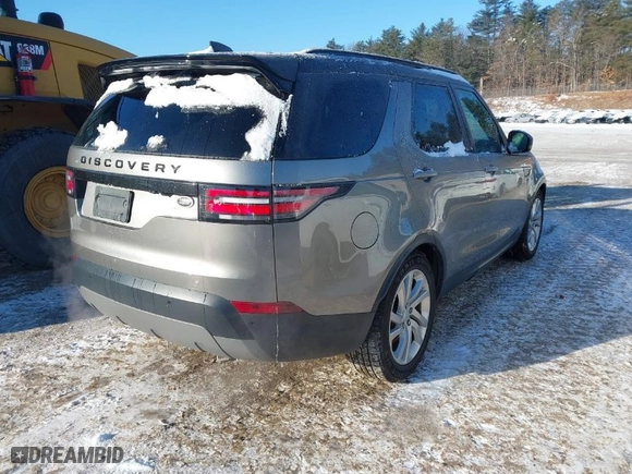 2019 Land Rover Discovery HSE with VIN SALRR2RV0K2410739, listed as a IAAI auction lot 41393134 with 62,471 mi miles. Bid and sale history available at carsss.com. Image 4.