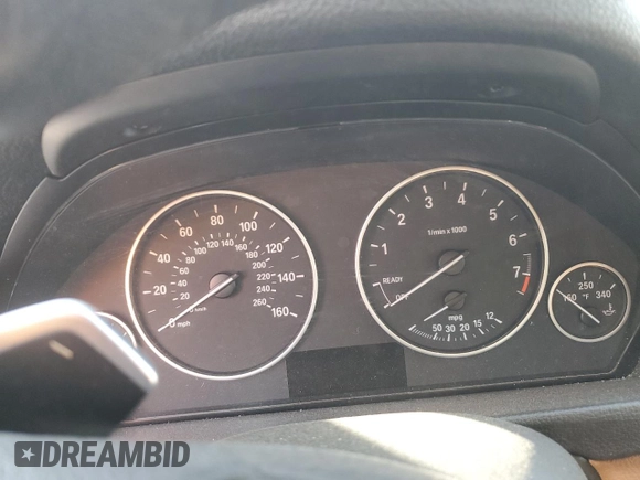 2014 BMW 3 Series 328i Gran Turismo xDrive z VIN WBA3X5C53ED558127, wystawiony jako Copart lot #56563085 z przebiegiem Nie podano mil oraz Nie do naprawy • Non repairable. Historia ofert i sprzedaży dostępna na DreamBid. Obrazek 9.
