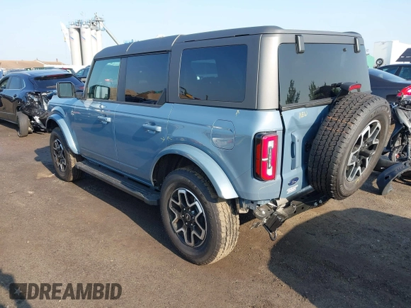 2024 Ford Bronco Outer Banks z VIN 1FMDE8BH3RLB41205, wystawiony jako IAAI lot #42558633 z przebiegiem 1 457 mil mil oraz . Historia ofert i sprzedaży dostępna na DreamBid. Obrazek 3.