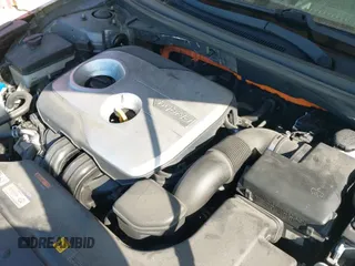 2017 Hyundai Sonata Limited с VIN KMHE34L33HA065081, выставлен на аукционе IAAI как лот 42010129 с пробегом 82 415 миль миль и . История ставок и продаж доступна на DreamBid. Изображение 18.
