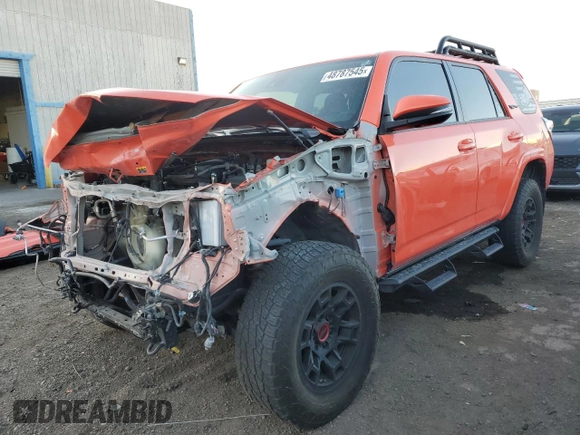 2023 Toyota 4Runner TRD Pro z VIN JTELU5JRXP6142113, wystawiony jako Copart lot #48787545 z przebiegiem 31 379 mil mil oraz Szkoda całkowita • Salvage title. Historia ofert i sprzedaży dostępna na DreamBid. Obrazek 1.