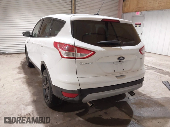 2016 Ford Escape SE with VIN 1FMCU0G71GUB12387, listed as a IAAI auction lot 41920617 with 93,919 mi miles. Bid and sale history available at carsss.com. Image 3.