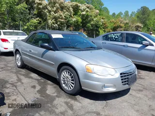 2005 Chrysler Sebring Touring z VIN 1C3EL55R05N586067, wystawiony jako IAAI lot #42054130 z przebiegiem 100 250 mil mil oraz . Historia ofert i sprzedaży dostępna na DreamBid. Obrazek 1.