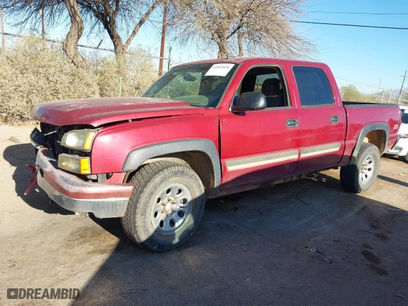 2006 Chevrolet Silverado 1500 LT1 with VIN 2GCEK13T861170115, listed as a IAAI auction lot 41852030 with 213,353 mi miles. Bid and sale history available at carsss.com. Image 18.