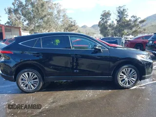 2023 Toyota Venza LE z VIN JTEAAAAHXPJ135577, wystawiony jako IAAI lot #41938935 z przebiegiem 74 046 mil mil oraz . Historia ofert i sprzedaży dostępna na DreamBid. Obrazek 13.