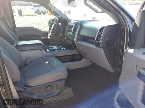 2020 Ford F-150 XL z VIN 1FTEW1CP7LKE32919, wystawiony jako IAAI lot #41082048 z przebiegiem 61 278 mil mil oraz . Historia ofert i sprzedaży dostępna na DreamBid. Obrazek 5.