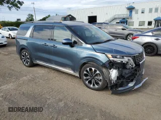 2023 Kia Carnival EX with VIN KNDNC5H31P6243106, listed as a Copart auction lot 70280094 with 14,198 mi miles and Salvage Title. Bid and sale history available at carsss.com. Image 4.