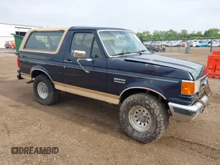 1990 Ford Bronco Custom with VIN 1FMEU15H0LLB25514, listed as a IAAI auction lot 42366593 with 75,762 mi miles and . Bid and sale history available at DreamBid. Image 1.