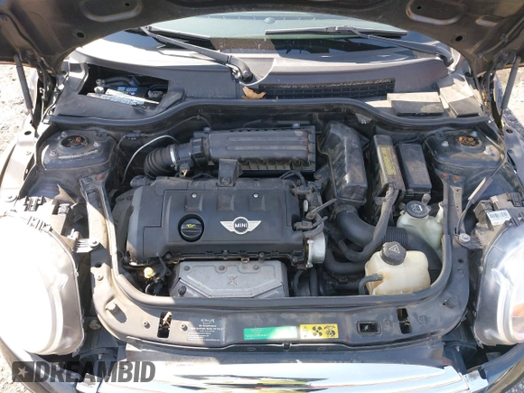 2007 MINI Hardtop with VIN WMWMF33567TT53664, listed as a IAAI auction lot 42027768 with 75,970 mi miles and . Bid and sale history available at DreamBid. Image 10.