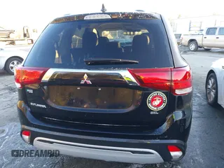 2020 Mitsubishi Outlander SE with VIN JA4AD3A31LZ043310, listed as a IAAI auction lot 41270274 with 141,924 mi miles and . Bid and sale history available at DreamBid. Image 16.