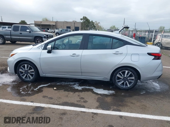 2023 Nissan Versa SV z VIN 3N1CN8EV2PL851282, wystawiony jako IAAI lot #41904319 z przebiegiem 41 651 mil mil oraz . Historia ofert i sprzedaży dostępna na DreamBid. Obrazek 14.