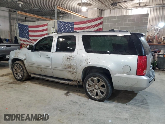 2014 GMC Yukon XL SLT with VIN 1GKS2KE76ER177938, listed as a Copart auction lot 44769255 with 230,915 mi miles and Salvage Title. Bid and sale history available at carsss.com. Image 2.