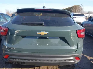 2025 Chevrolet Trax LS with VIN KL77LFEP9SC181886, listed as a IAAI auction lot 41769552 with 181 mi miles and . Bid and sale history available at DreamBid. Image 16.