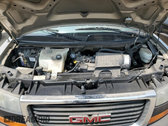 2003 GMC Savana Commercial C6Y with VIN 1GDFG15T931229043, listed as a Copart auction lot 44422145 with 173,310 mi miles and Salvage Title. Bid and sale history available at carsss.com. Image 12.