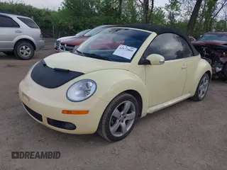 2006 Volkswagen Beetle с VIN 3VWSF31Y56M321421, выставлен на аукционе IAAI как лот 42172808 с пробегом 160 238 миль миль и . История ставок и продаж доступна на DreamBid. Изображение 17.
