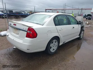 2006 Chevrolet Malibu LT w/2LT with VIN 1G1ZT53856F156904, listed as a IAAI auction lot 41899715 with 199,428 mi miles. Bid and sale history available at carsss.com. Image 4.