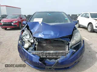 2013 Honda Fit Sport with VIN JHMGE8H54DC027896, listed as a IAAI auction lot 41933061 with 137,696 mi miles. Bid and sale history available at carsss.com. Image 12.