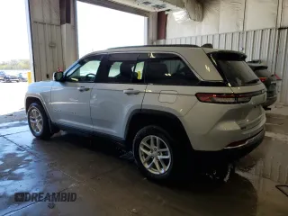 2024 Jeep Grand Cherokee Laredo z VIN 1C4RJHAG0RC159708, wystawiony jako Copart lot #56147465 z przebiegiem 7 221 mil mil oraz Szkoda całkowita • Salvage title. Historia ofert i sprzedaży dostępna na DreamBid. Obrazek 2.