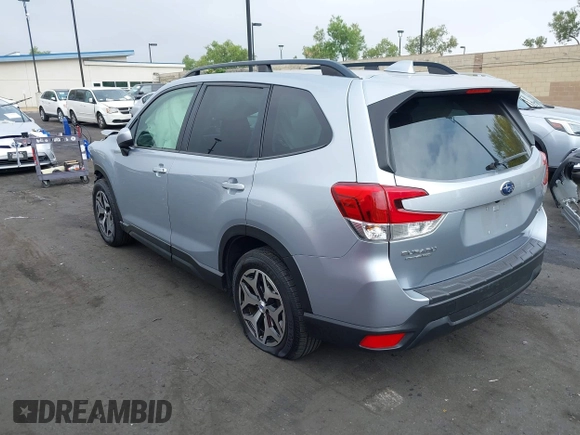 2021 Subaru Forester Premium with VIN JF2SKAFC9MH431021, listed as a IAAI auction lot 42334038 with 37,491 mi miles and . Bid and sale history available at DreamBid. Image 3.