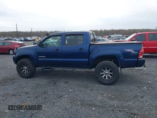 2008 Toyota Tacoma PreRunner with VIN 5TEJU62N58Z561553, listed as a IAAI auction lot 41943130 with 192,731 mi miles. Bid and sale history available at carsss.com. Image 14.