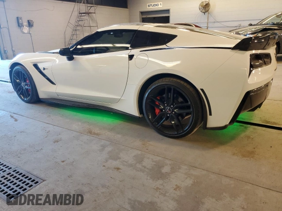 2015 Chevrolet Corvette Z51 3LT with VIN 1G1YM2D76F5121243, listed as a Copart auction lot 77262174 with 47,397 mi miles and Salvage title. Bid and sale history available at DreamBid. Image 2.