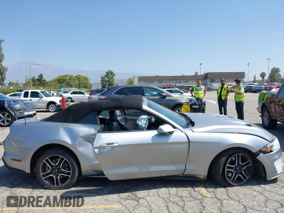 2021 Ford Mustang EcoBoost z VIN 1FATP8UH2M5120162, wystawiony jako IAAI lot #42561125 z przebiegiem 55 360 mil mil oraz . Historia ofert i sprzedaży dostępna na DreamBid. Obrazek 14.